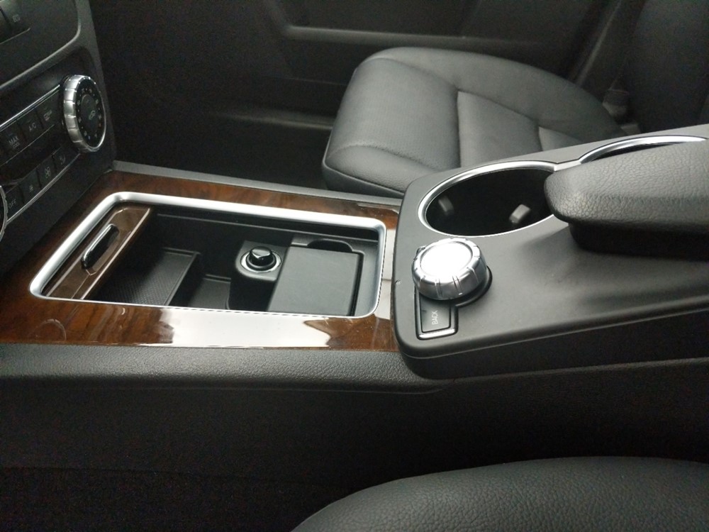 2015 Mercedes-Benz GLK350 - Center Console/Cup Holders