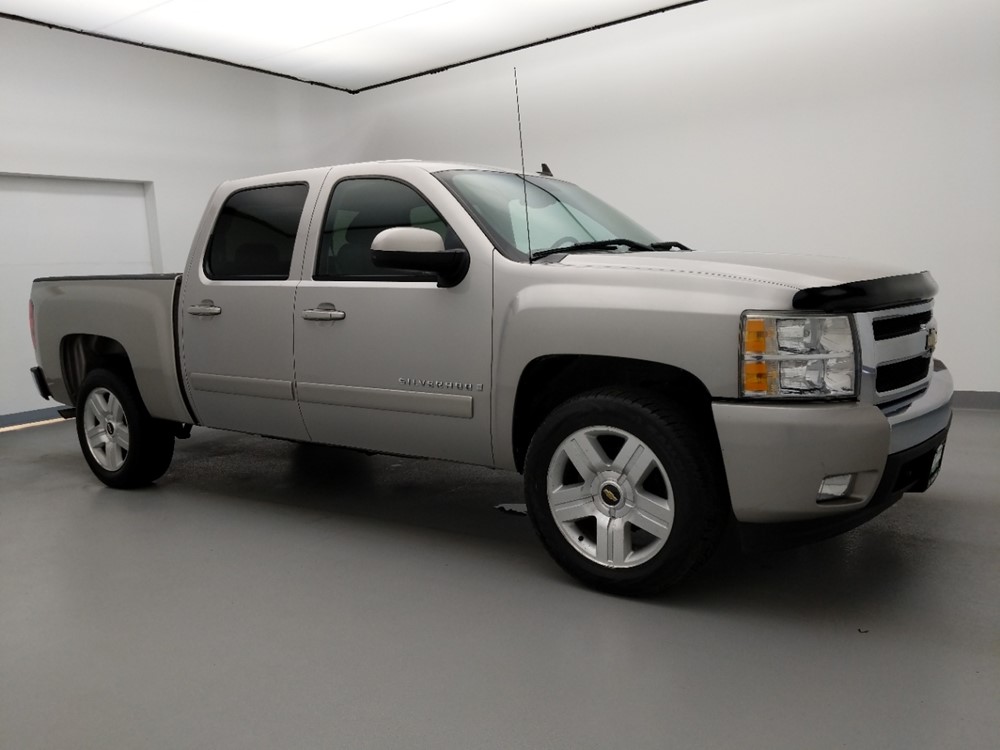 2008 Chevrolet Silverado 1500 - Passenger Front Side