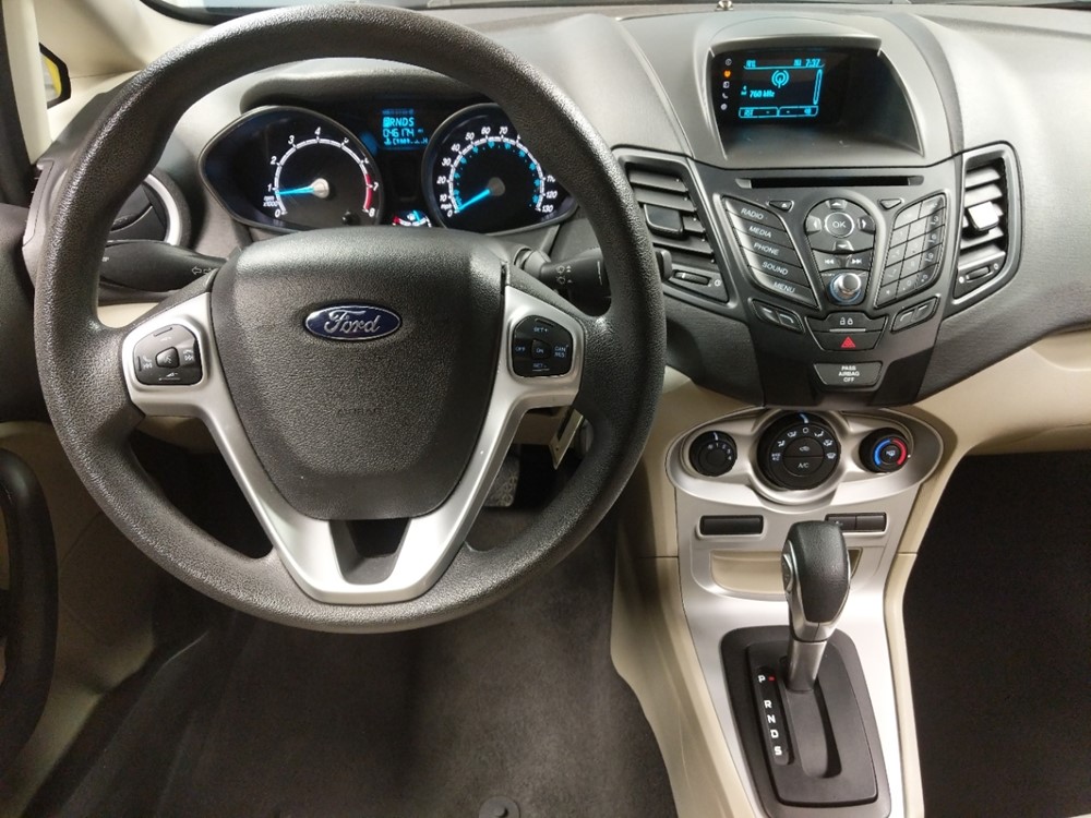 2017 Ford Fiesta - Driver Dash