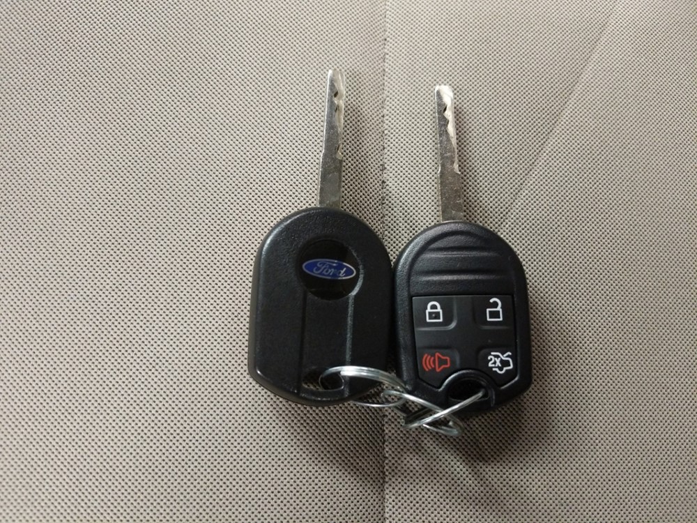 2017 Ford Fiesta - Keys
