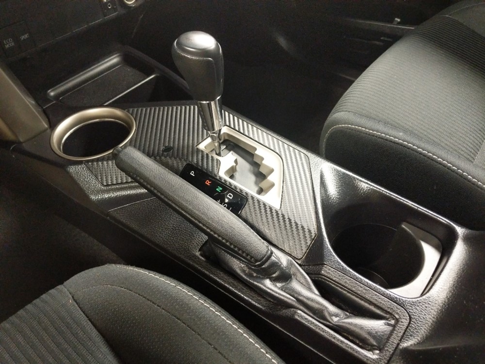 2015 Toyota RAV4 - Center Console/Cup Holders