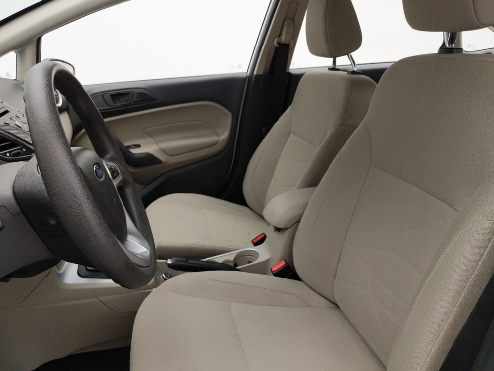 2017 Ford Fiesta - Driver Front Seat