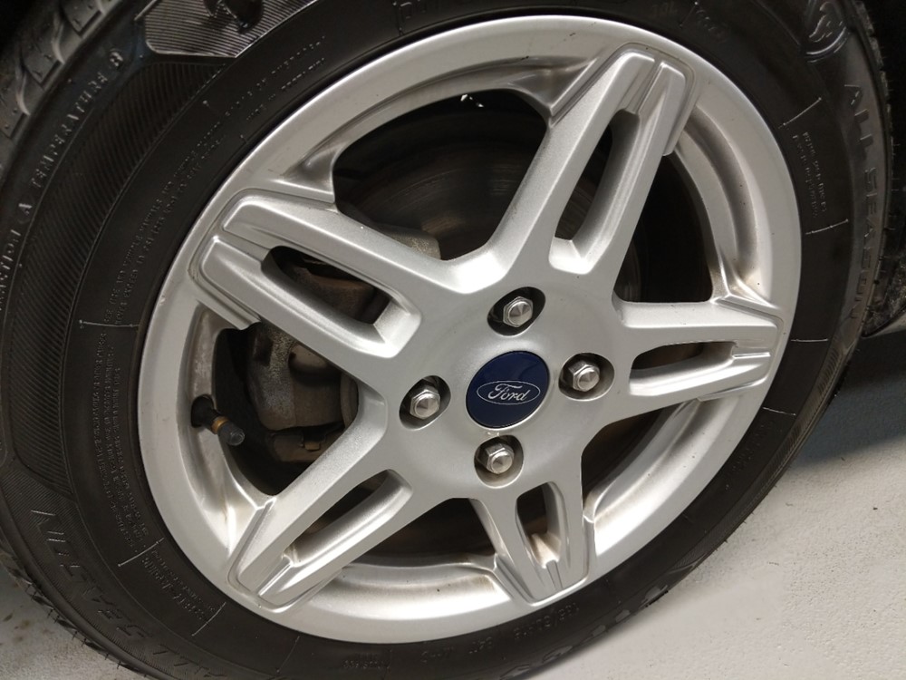 2017 Ford Fiesta - Wheel