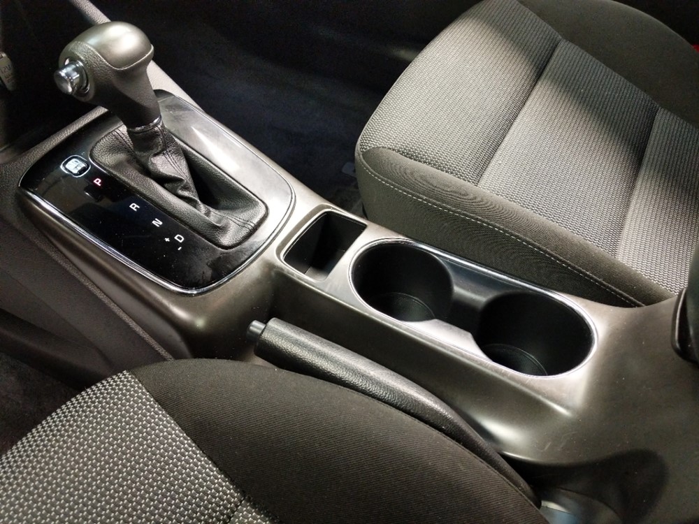 2017 Kia Forte - Center Console/Cup Holders