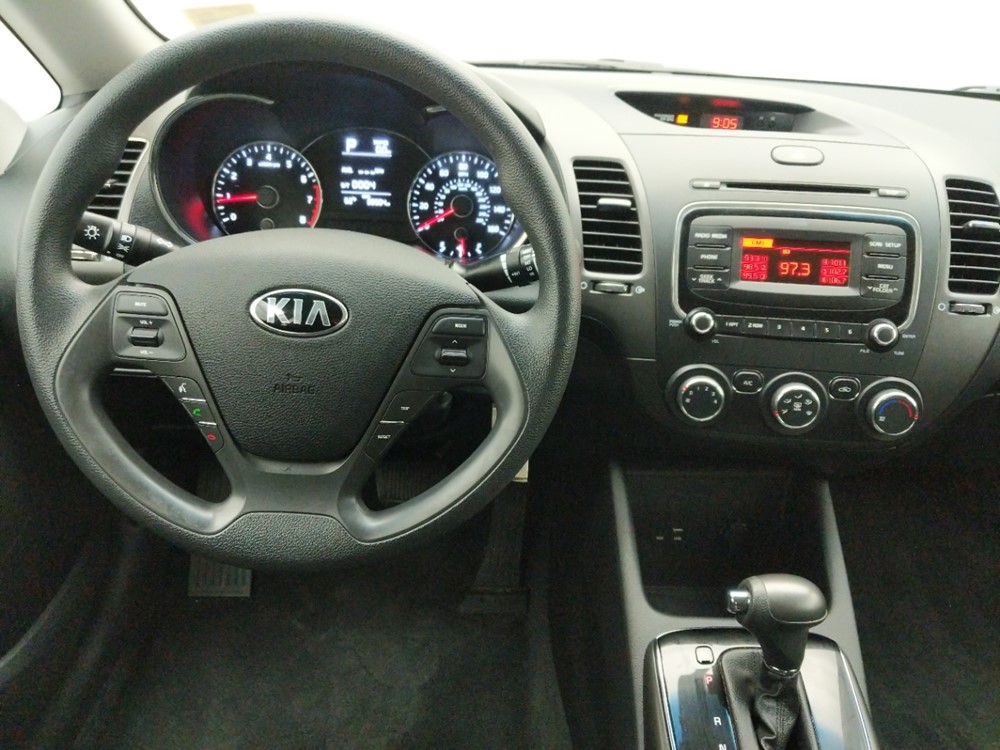 2017 Kia Forte - Driver Dash