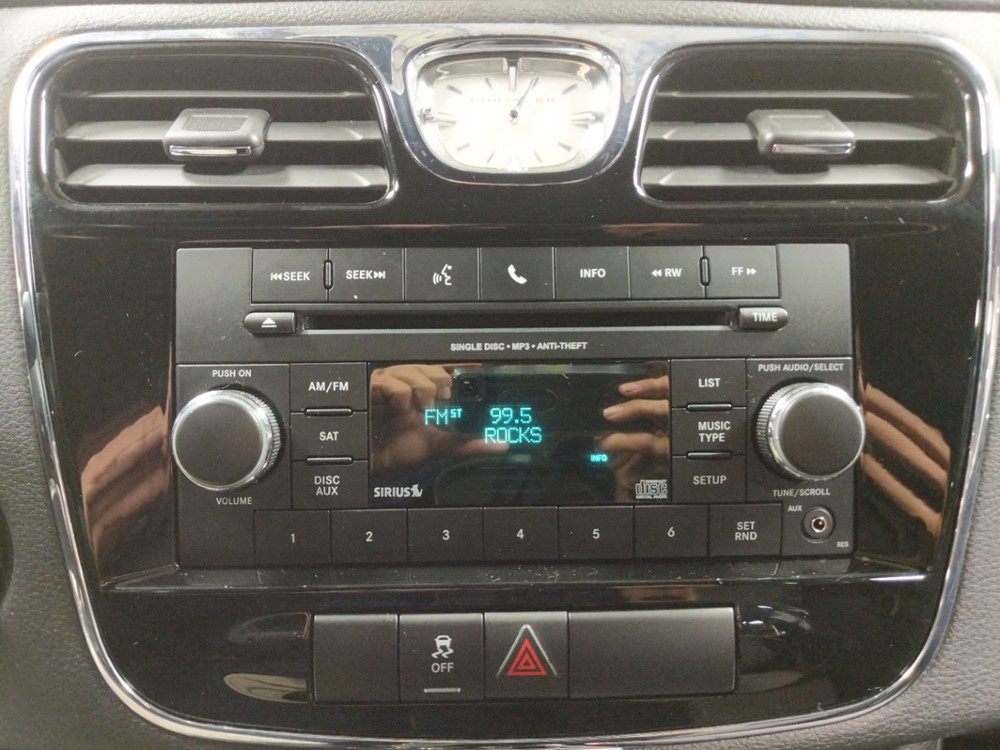 2013 Chrysler 200 - Stereo Package
