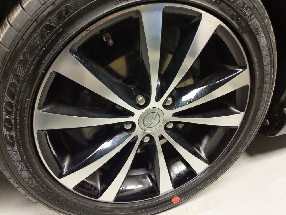 2013 Chrysler 200 - Wheel
