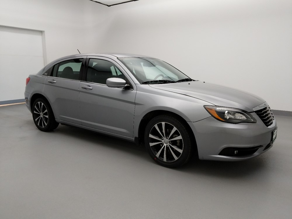 2013 Chrysler 200 - Passenger Front Side