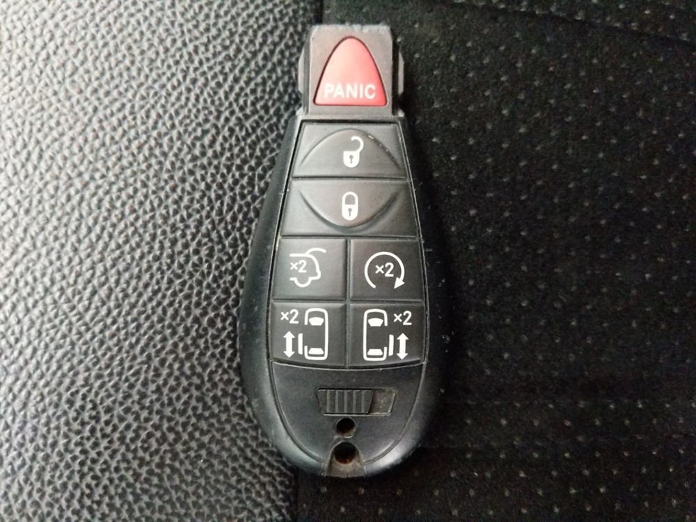 2017 Dodge Grand Caravan - Keys