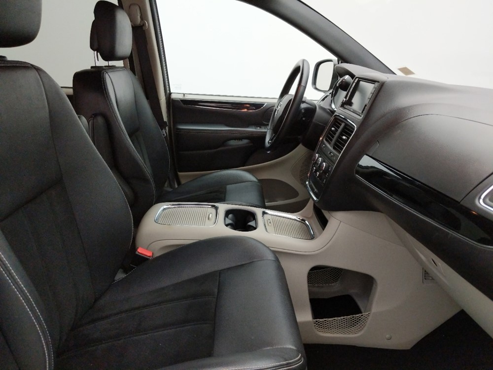 2017 Dodge Grand Caravan - Passenger Front Seat