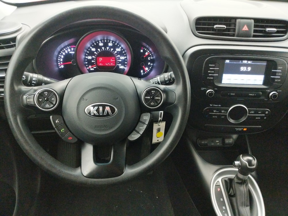 2017 Kia Soul - Driver Dash