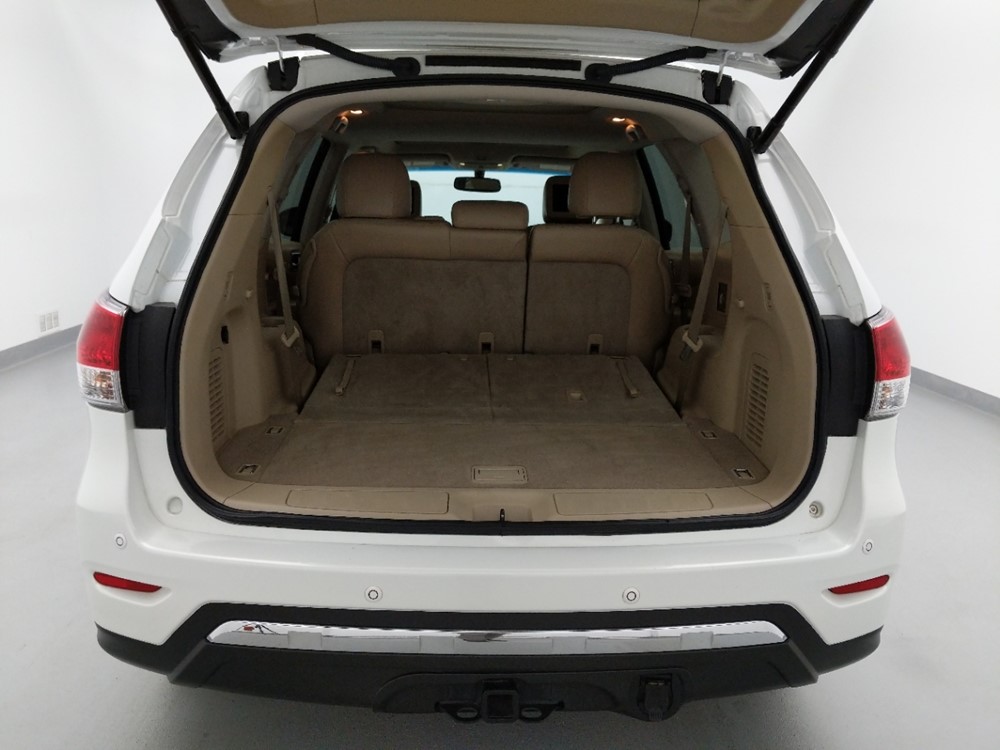 2013 Nissan Pathfinder - Trunk