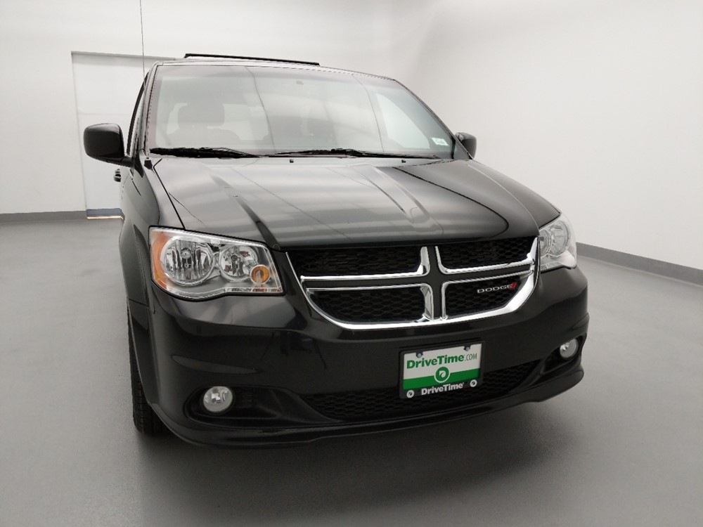 2017 Dodge Grand Caravan - Passenger Front Hood