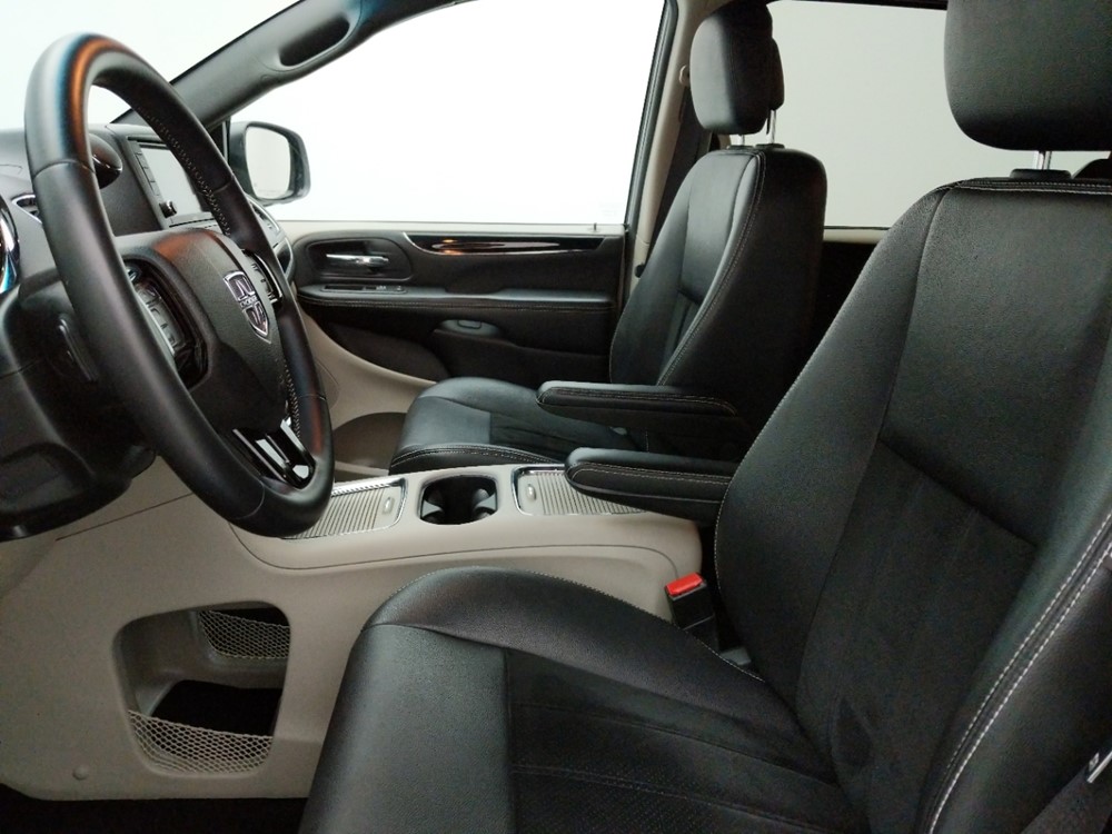 2017 Dodge Grand Caravan - Driver Front Seat