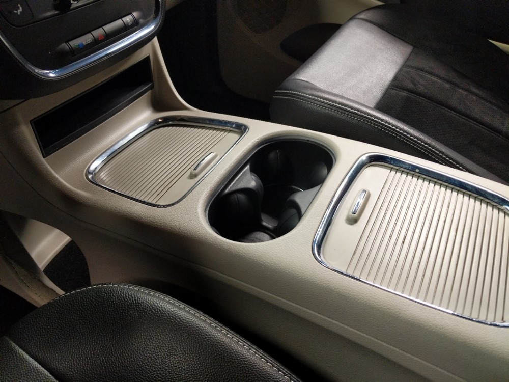 2017 Dodge Grand Caravan - Center Console/Cup Holders