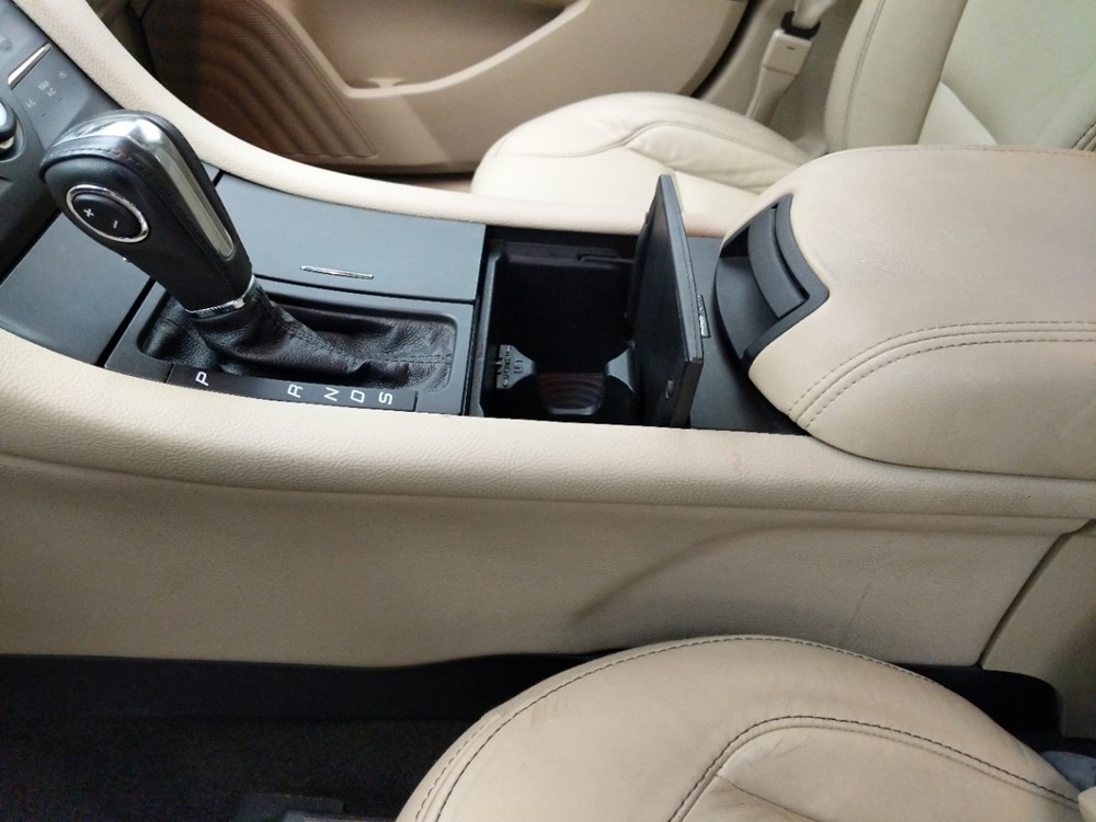 2013 Ford Taurus - Center Console/Cup Holders