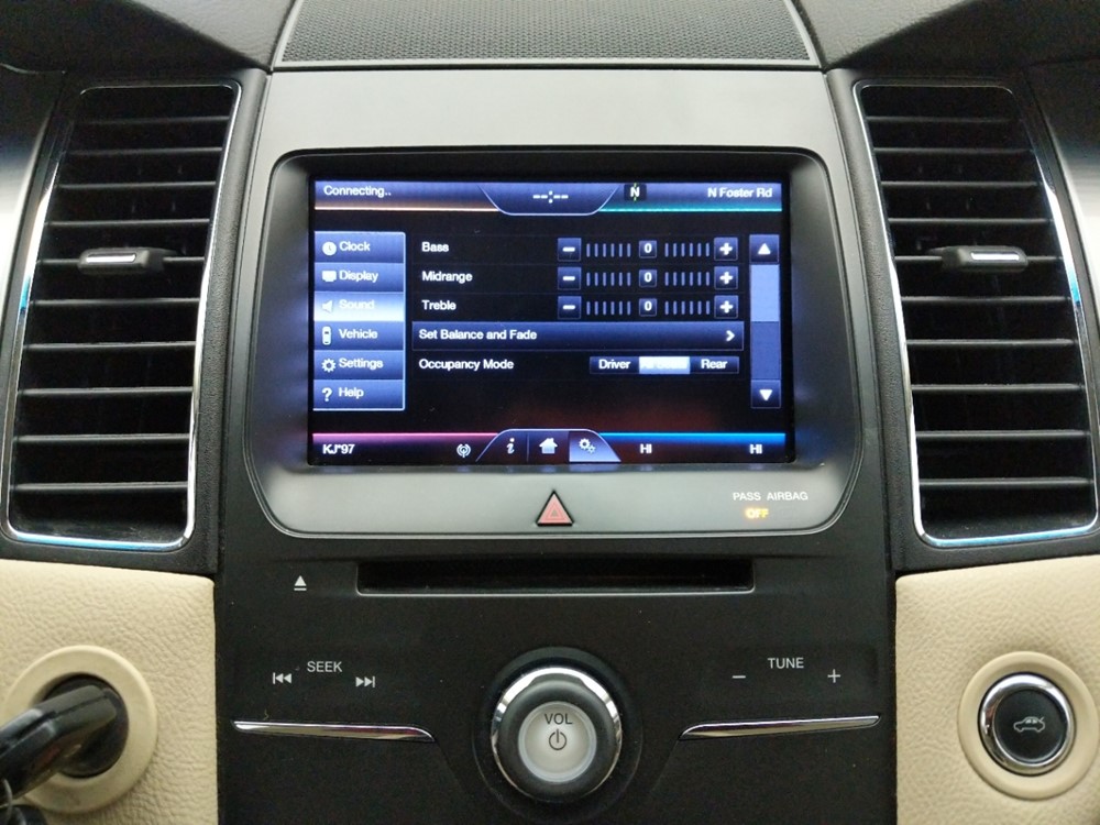 2013 Ford Taurus - Stereo Package
