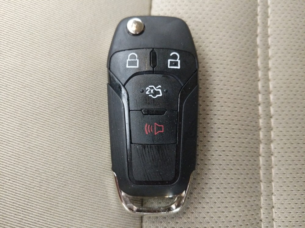 2014 Ford Fusion - Keys