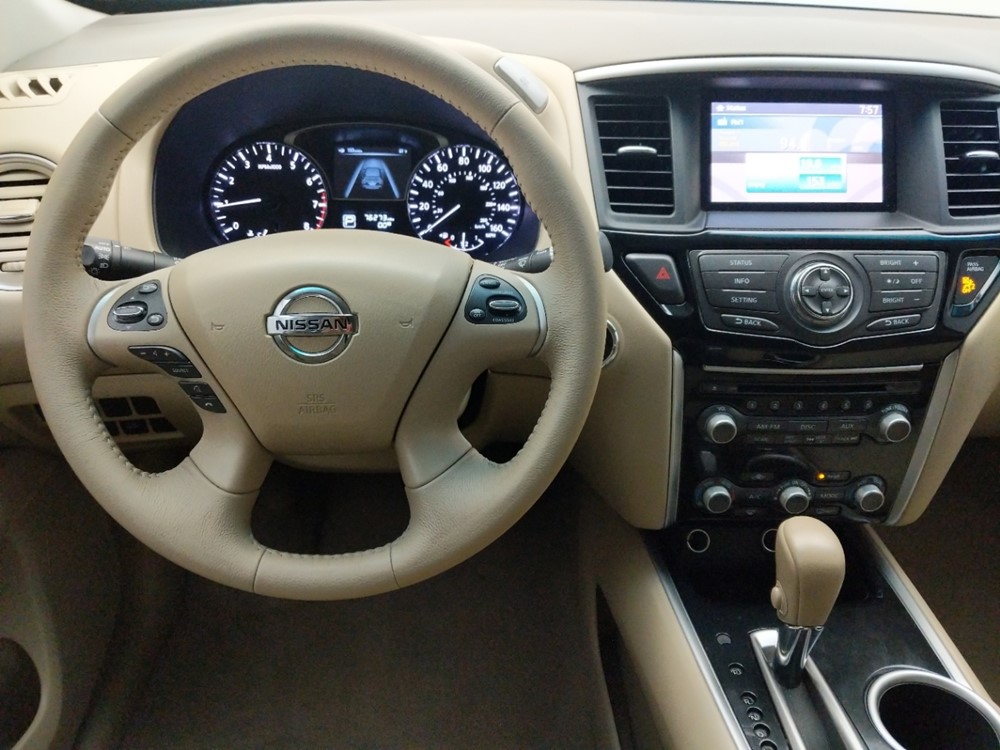 2013 Nissan Pathfinder - Driver Dash