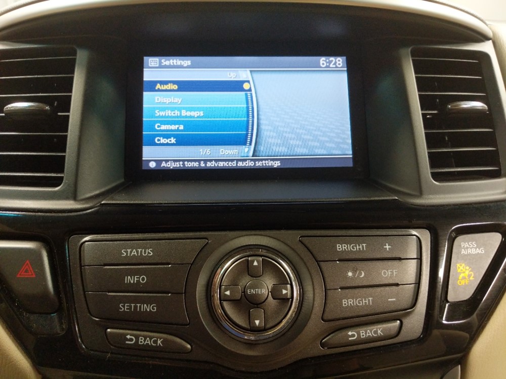 2013 Nissan Pathfinder - Stereo Package