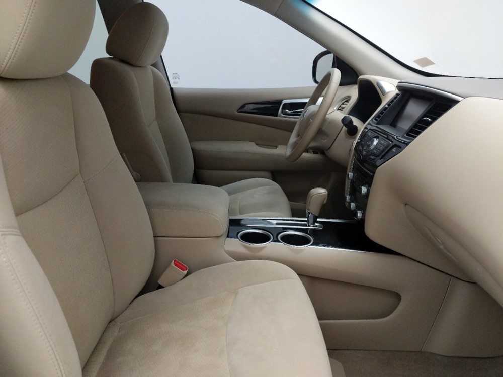 2013 Nissan Pathfinder - Passenger Front Seat