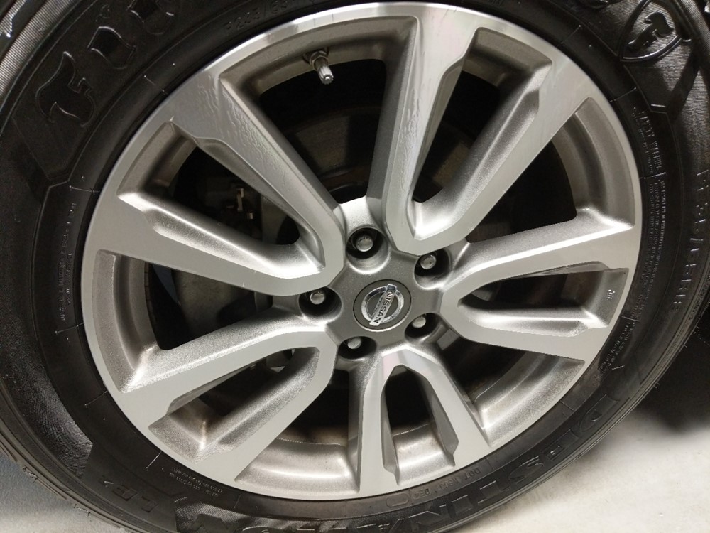 2013 Nissan Pathfinder - Wheel
