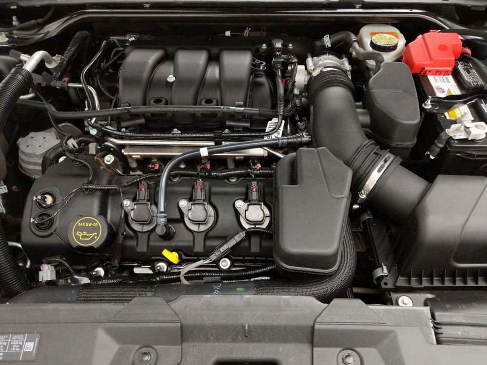2016 Ford Taurus - Engine