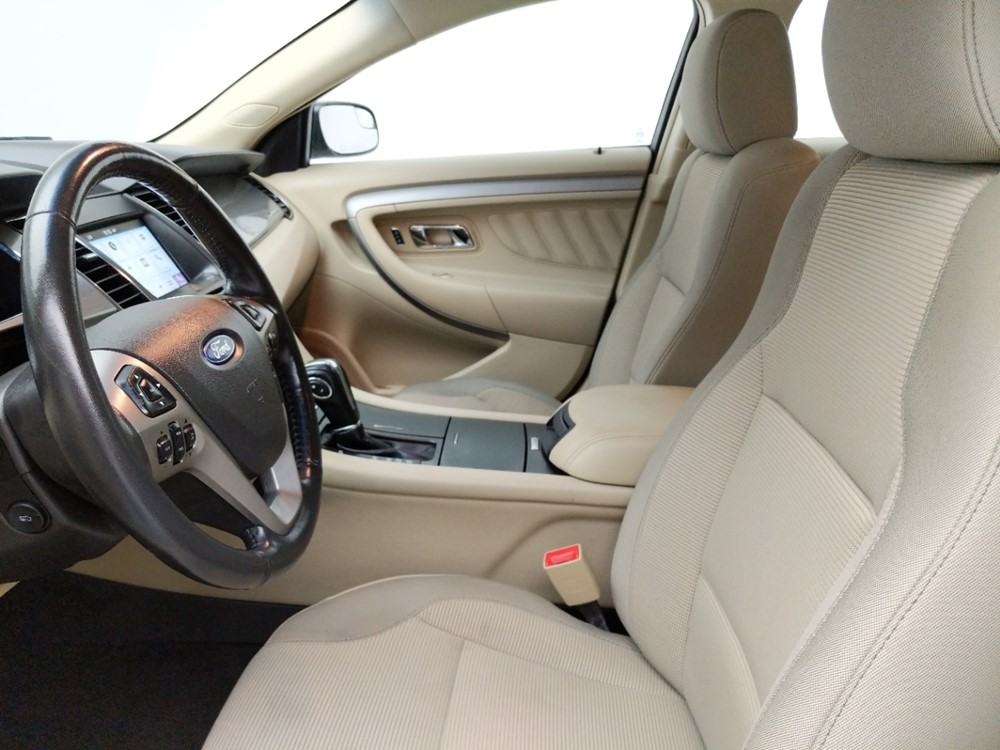 2016 Ford Taurus - Driver Front Seat