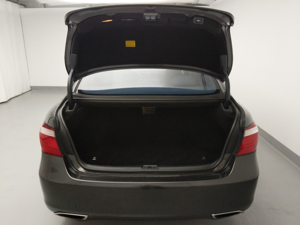 2008 Lexus LS - Trunk