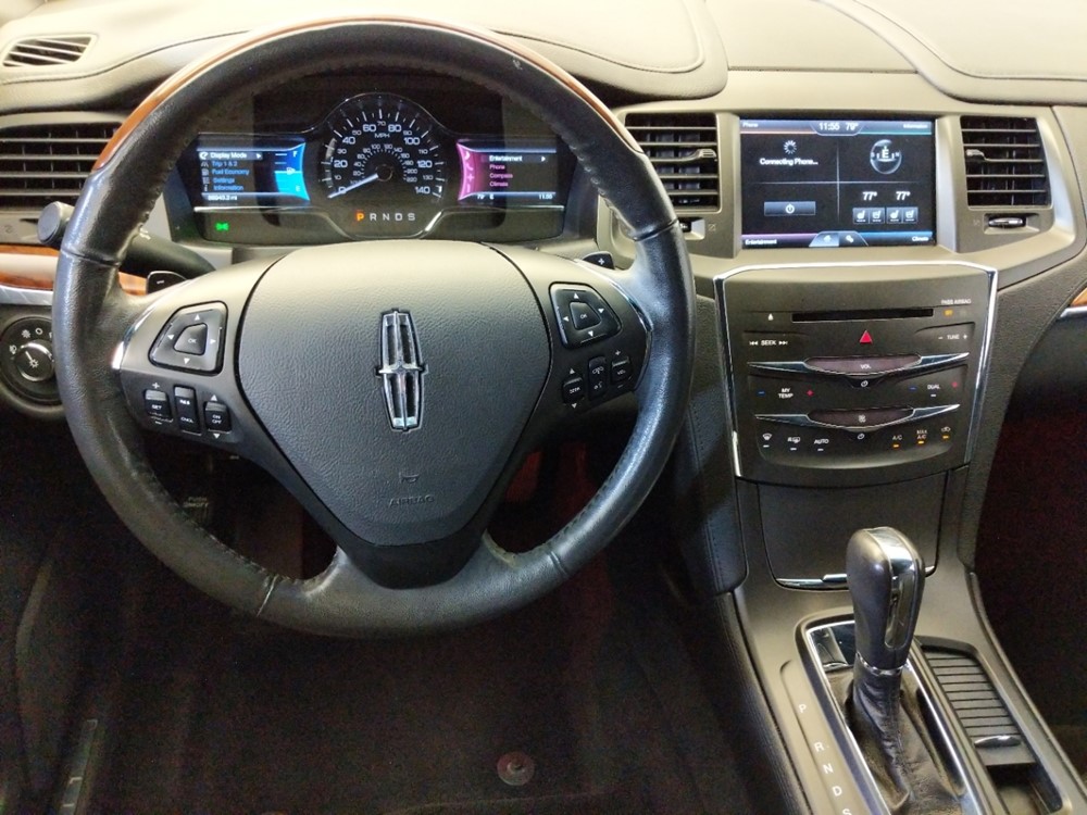 2013 Lincoln MKS - Driver Dash