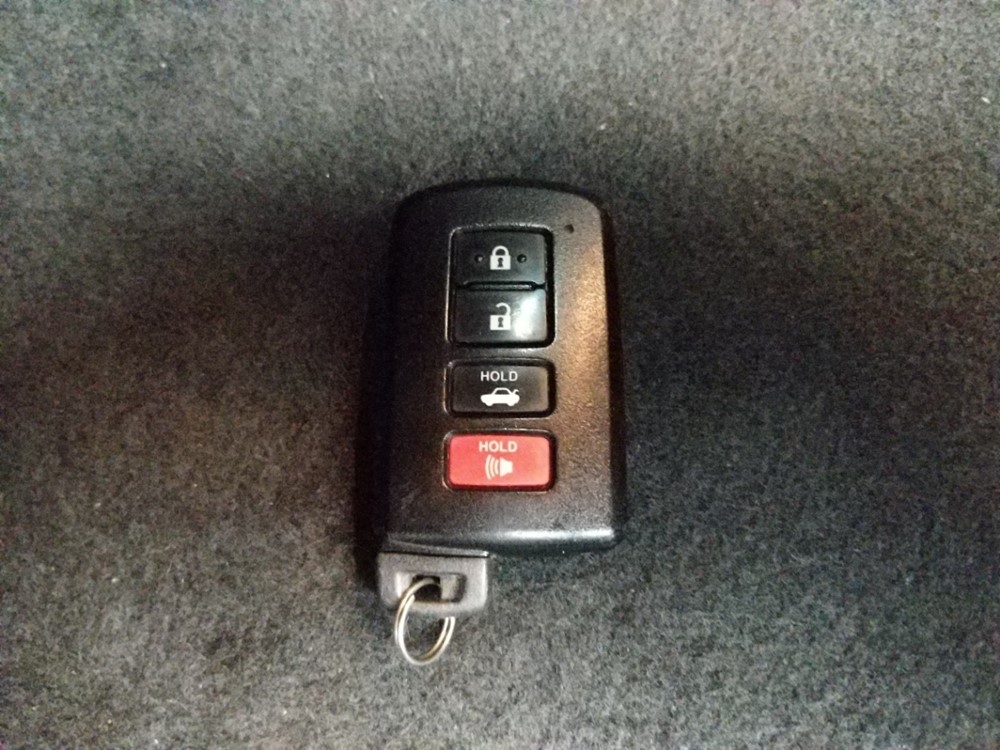 2015 Toyota Camry - Keys