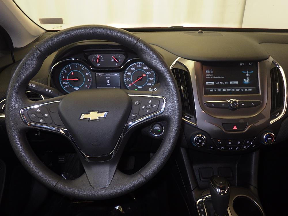 2017 Chevrolet Cruze - Driver Dash