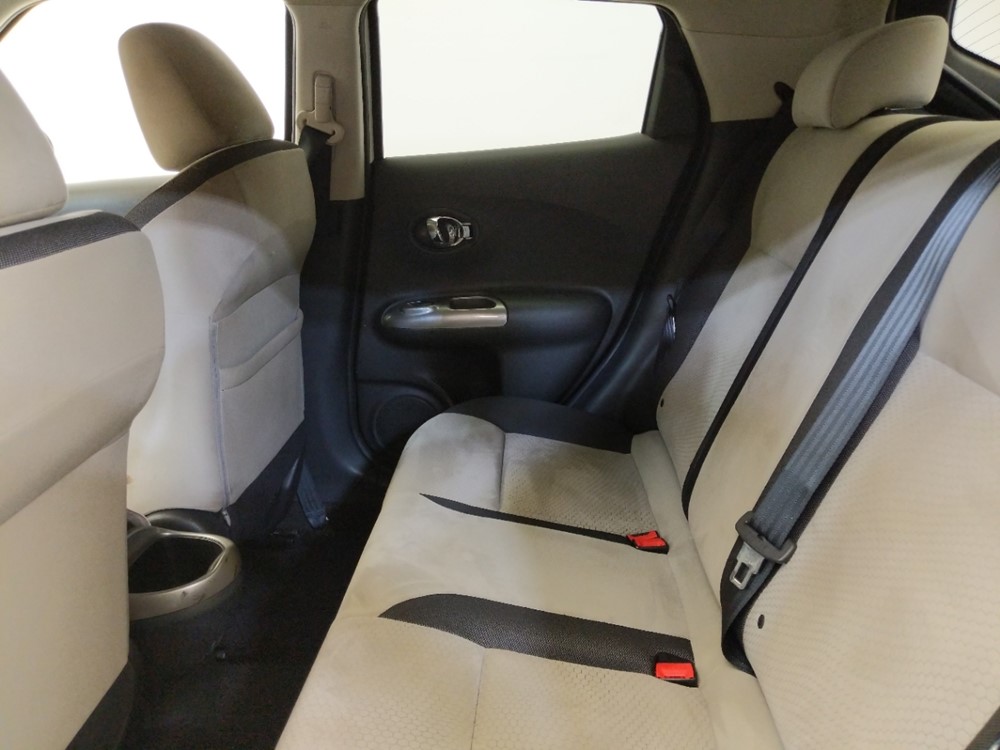 2011 Nissan JUKE - Driver Rear Seat