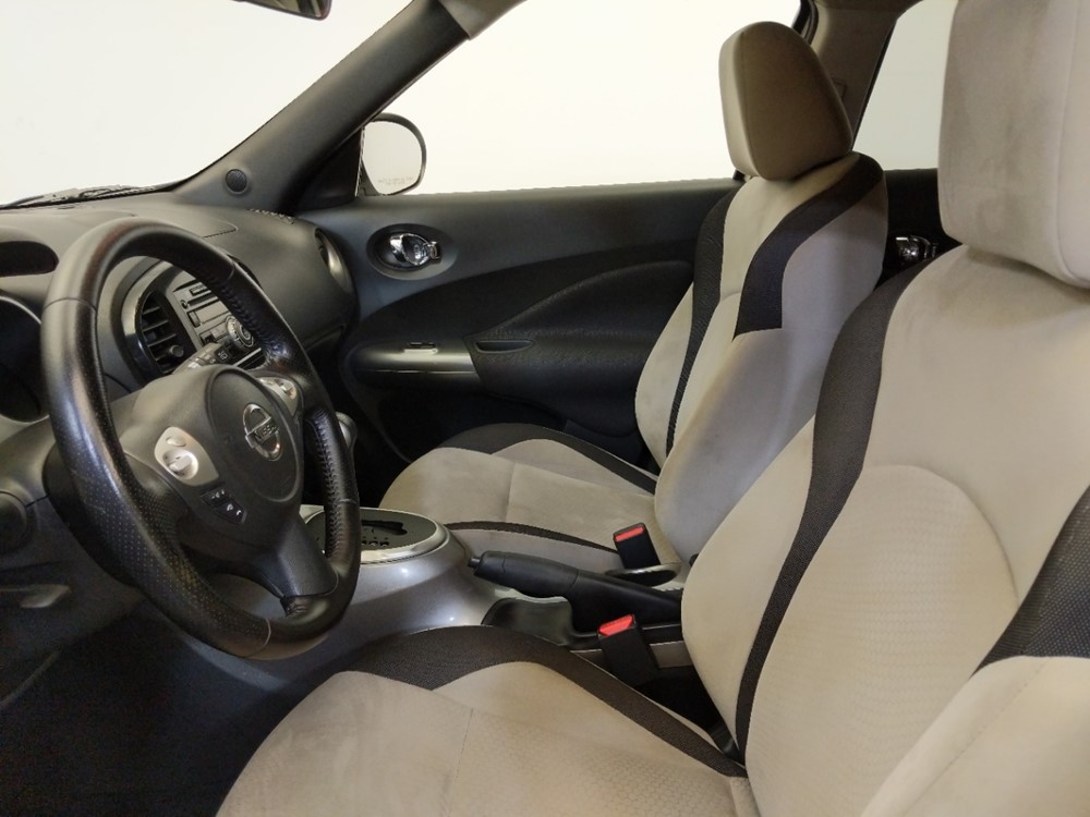 2011 Nissan JUKE - Driver Front Seat