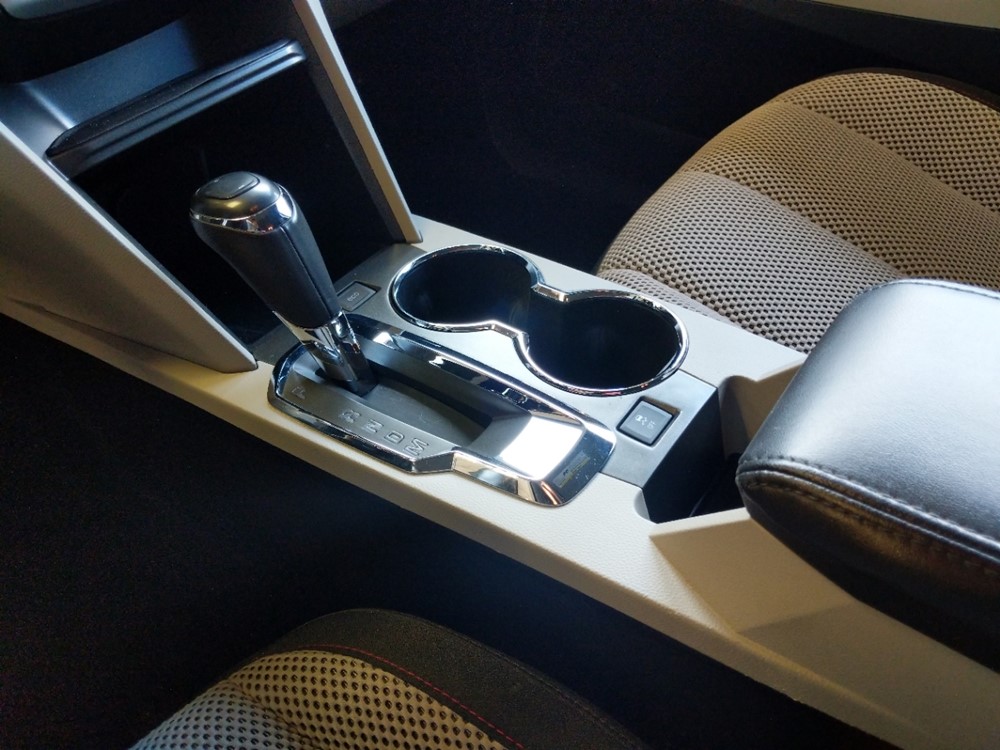 2016 Chevrolet Equinox - Center Console/Cup Holders