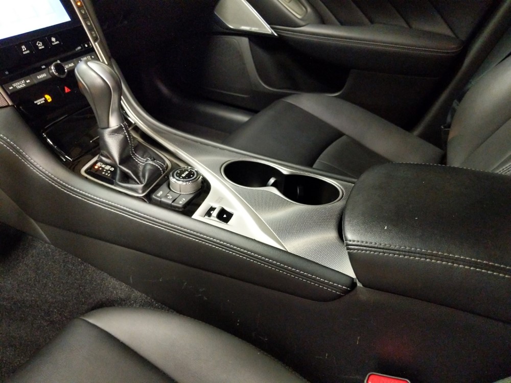 2017 INFINITI Q50 - Center Console/Cup Holders