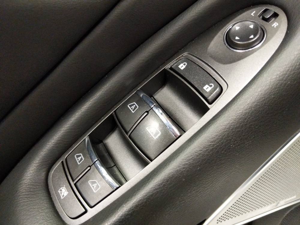 2017 INFINITI Q50 - Driver Power Windows/Lock Control