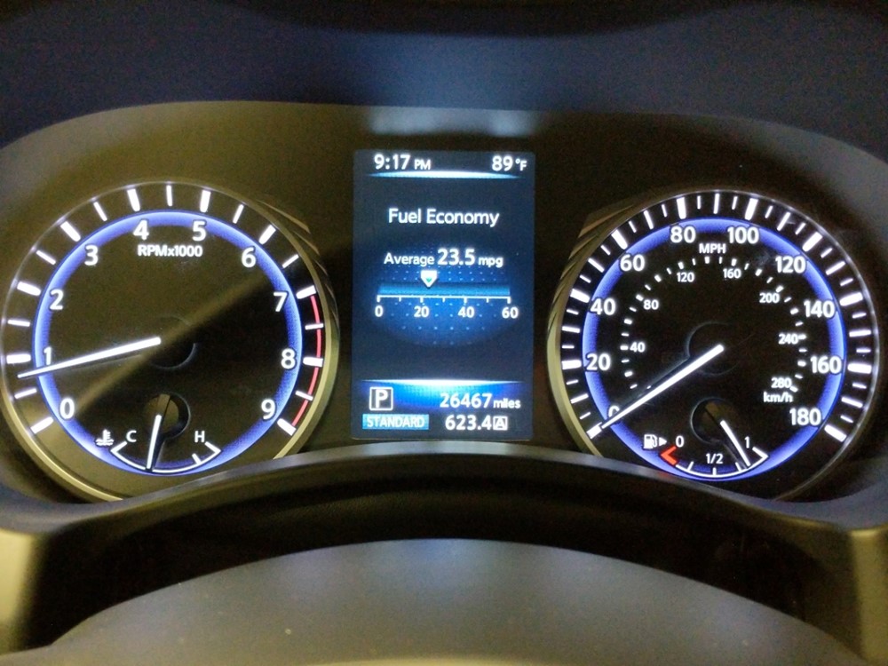2017 INFINITI Q50 - Odometer Close Up