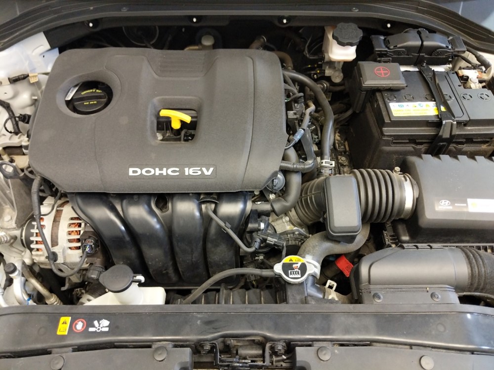 2017 Hyundai Elantra - Engine