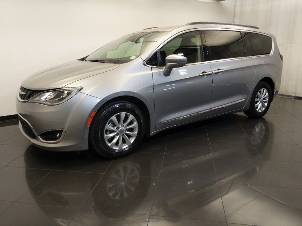 2017 Chrysler Pacifica Touring L For In Orlando 1120170076 2017 Chrysler Pacifica Driver Front Side