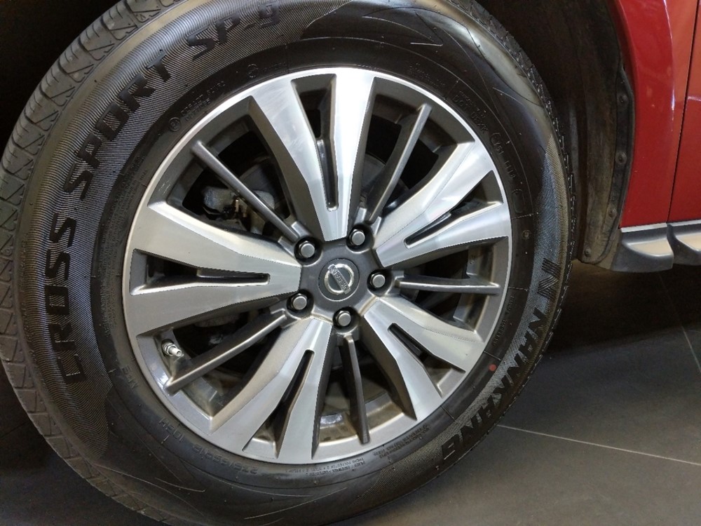 2017 Nissan Pathfinder - Wheel