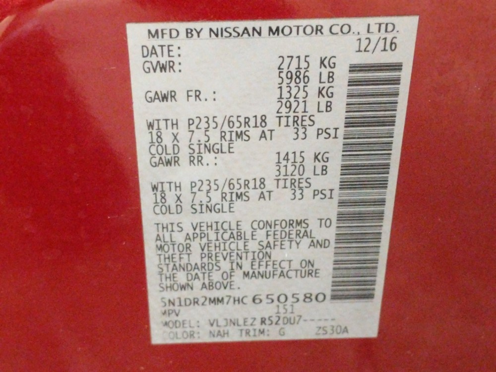 2017 Nissan Pathfinder - VIN Plate