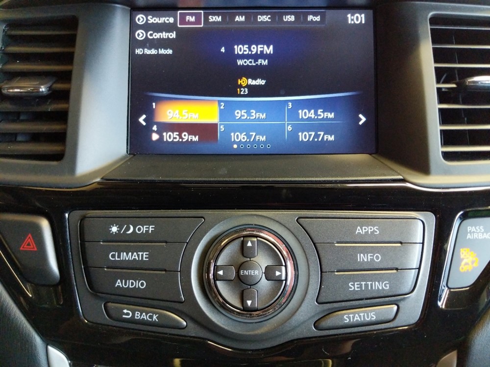 2017 Nissan Pathfinder - Stereo Package