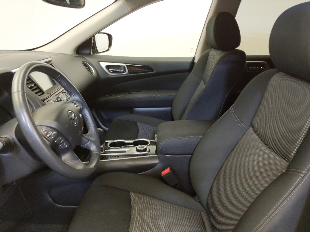2017 Nissan Pathfinder - Driver Front Seat