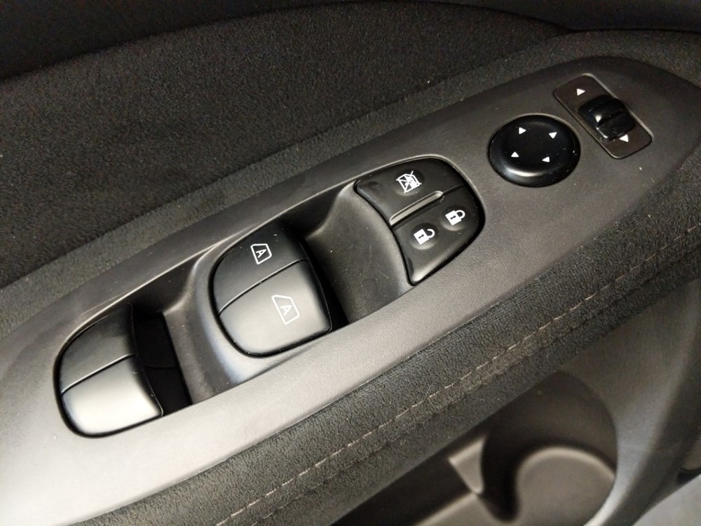 2016 Nissan Pathfinder - Driver Power Windows/Lock Control