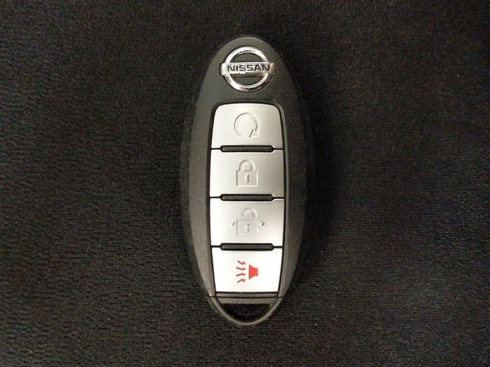 2016 Nissan Pathfinder - Keys