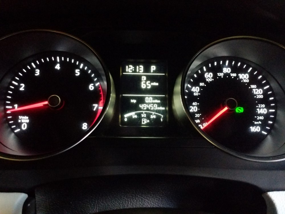 2015 Volkswagen Jetta - Odometer Close Up