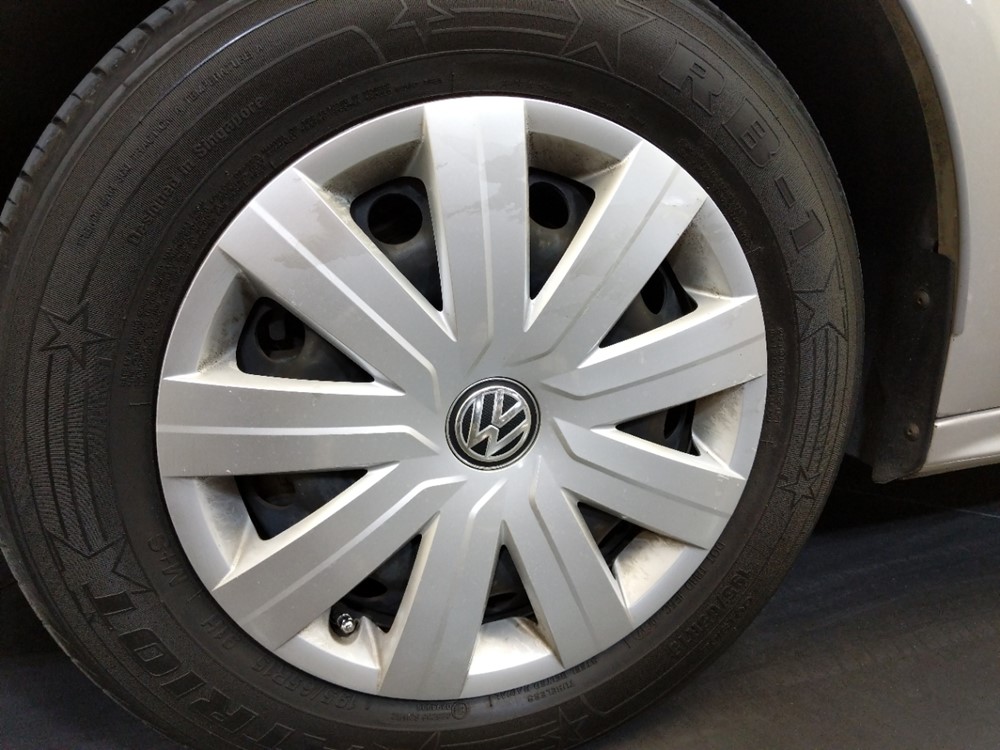 2015 Volkswagen Jetta - Wheel