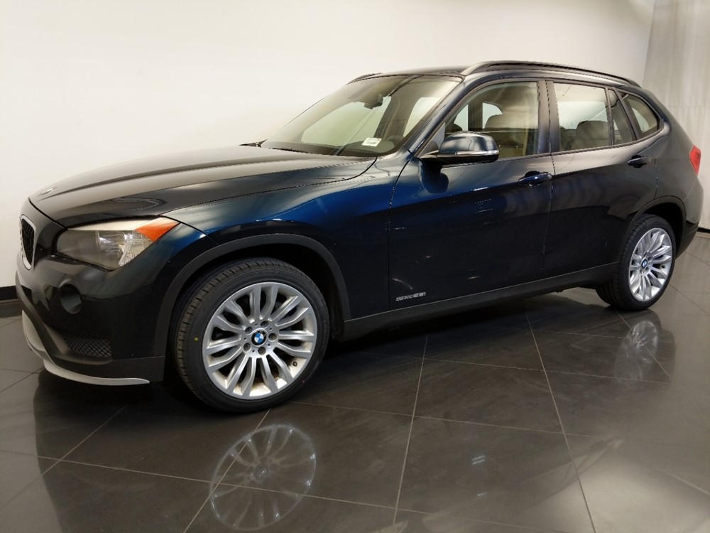 2015 BMW X1 - Driver Front Side
