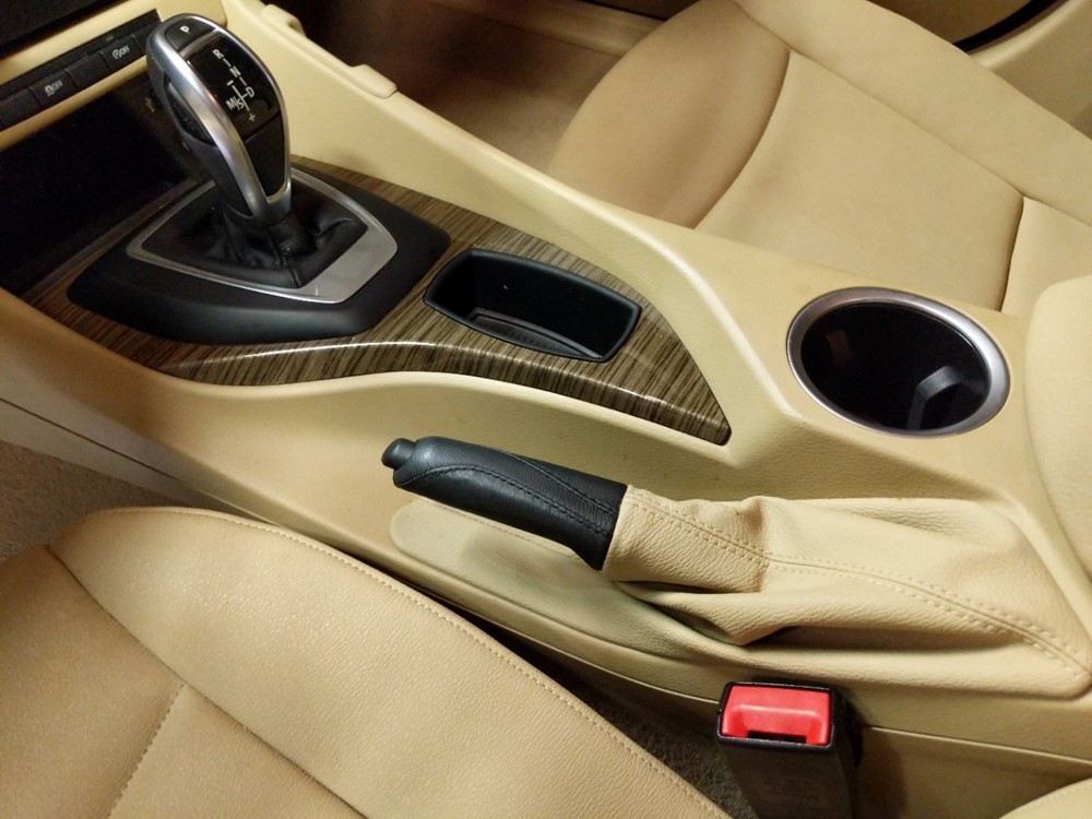 2015 BMW X1 - Center Console/Cup Holders
